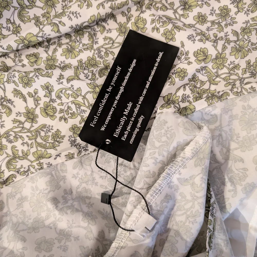Green Floral Patterned Mini V Neck Puff Sleeve Babydoll Dress L - Picture 15 of 15